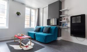 Μια τηλεόραση ή/και κέντρο ψυχαγωγίας στο Petit Studio - 100m plage