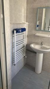 Ένα μπάνιο στο Lovely apartment