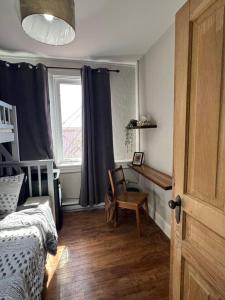 Φωτογραφία από το άλμπουμ του Historic Gem Bright 1BD Steps to everything στο Λονδίνο