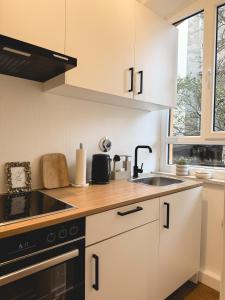 Η κουζίνα ή μικρή κουζίνα στο Casa Lia - Altbaucharme meets Boho Style Apartment +16 φωτογραφίες