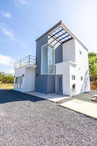 Budova, kde se vila nachází