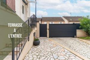 Φωτογραφία από το άλμπουμ του Le Petit Cosy de la Gare - Wifi σε Drancy