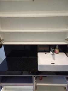 Foto dalla galleria di Apto em Itapema com acesso a piscinas,sendo uma aquecida e academia a Itapema