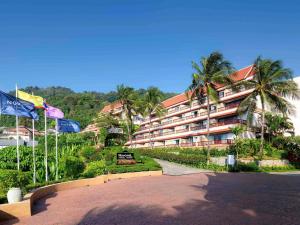 Сад в Novotel Phuket Resort