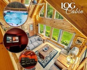 Χώρος καθιστικού στο Poconos True Log Cabin with Sauna, Movie Theather, Hot Tub & Fire Pit!
