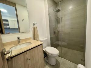 Ένα μπάνιο στο Apartamento cerca del mar- SantaMarina-604 +2 φωτογραφίες