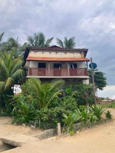 Το κτήριο όπου στεγάζεται  η παραθεριστική κατοικία