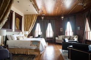 Gallery image of The Hackett Hotel in Marietta