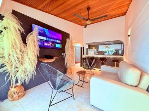 Μια τηλεόραση ή/και κέντρο ψυχαγωγίας στο Le”More House