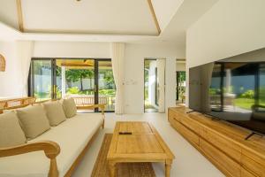 Μια τηλεόραση ή/και κέντρο ψυχαγωγίας στο The Weekender Villa