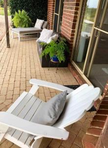 Φωτογραφία από το άλμπουμ του Blue Haven Beach House - Guest Suite I 