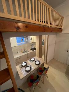 Η κουζίνα ή μικρή κουζίνα στο Ferhadija Old Town Apartments