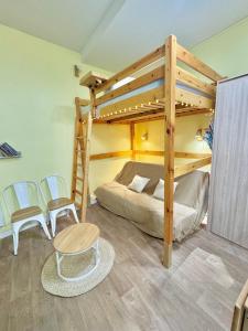 Postel nebo postele na pokoji v ubytování Le Desman des Neiges - Studio confort plein centre