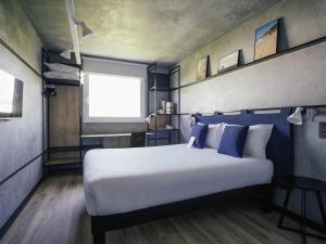 Postel nebo postele na pokoji v ubytování Ibis Hotel Alicante + 110 fotografií