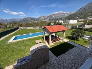 Γενική θέα στο βουνό ή θέα στο βουνό από  αυτό το παραθεριστικό πάρκο