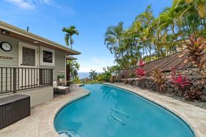 Πισίνα στο ή κοντά στο Hale Pualani