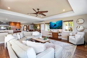 Χώρος καθιστικού στο Hale Pualani