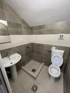 Ένα μπάνιο στο VilaJelena