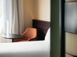 Postel nebo postele na pokoji v ubytování Novotel Cairo 6th Of October