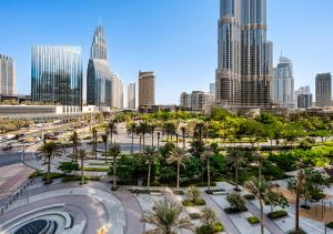 Nespecifikovaný výhled na destinaci Dubaj nebo výhled na město při pohledu z apartmánu