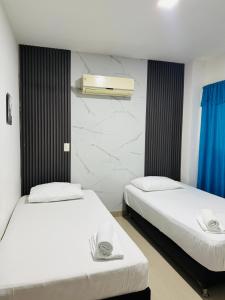 Fotografie z fotogalerie ubytování APARTAMENTO CÉNTRICO con PISCINA a UNA CUADRA v destinaci Santa Fe de Antioquia