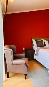 Postel nebo postele na pokoji v ubytování Peshi's Guest House