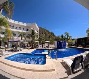 Hồ bơi trong/gần Casa Greengo's Playa Matanchen