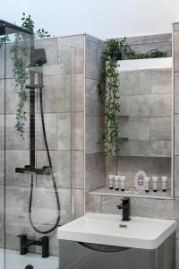 Vannituba majutusasutuses 4 bed house in the heart of Brixton - Garden & Parking