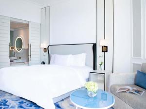 Postel nebo postele na pokoji v ubytování Sofitel Dubai Jumeirah Beach + 124 fotografií