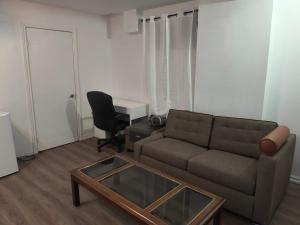 Gallery image of Cozy Bachelor Apartment at Trillium in Kingston