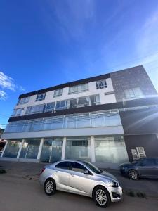 Το κτήριο όπου στεγάζεται  το διαμέρισμα +3 φωτογραφίες