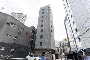 Το κτήριο όπου στεγάζεται  το ξενοδοχείο