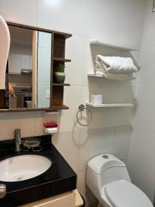 Vannituba majutusasutuses Magical View Parque de las Aguas, central apartment