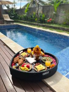 Φαγητό σε αυτό το ξενοδοχείο ή κάπου εκεί κοντά