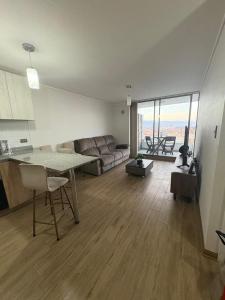 Köök või kööginurk majutusasutuses Departamento Totalmente Equipado