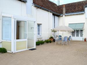 Το κτήριο όπου στεγάζεται  η παραθεριστική κατοικία