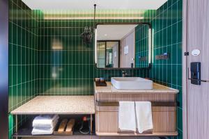 Un baño de Orange Hotel Shanghai Xujiahui Stadium 19 fotos más