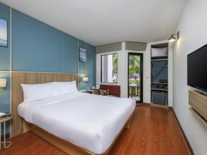 Postel nebo postele na pokoji v ubytování Hotel Ibis Samui Bophut + 75 fotografií