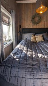 Postel nebo postele na pokoji v ubytování Cabin With Hot Tub And Views On Blefjell