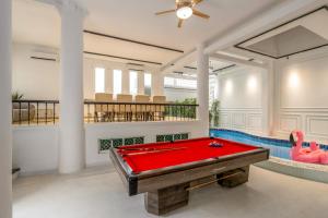 Biliár nebo kulečník v ubytování VAH Villa 9 Bedrooms