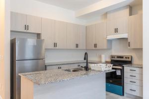 Η κουζίνα ή μικρή κουζίνα στο Modern Stylish Retreat +54 φωτογραφίες