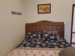 Postel nebo postele na pokoji v ubytování The Guest House Islamabad