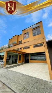 Budova, kde se hotel nachází