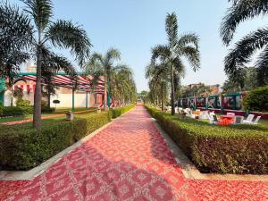 Zahrada ubytování Hotel O Yash Hotel Lawn And Banquet