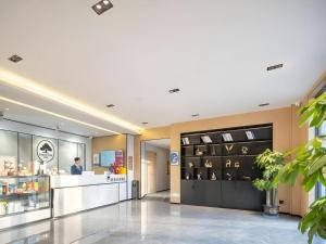Vstupní hala nebo recepce v ubytování GreenTree Inn Express Qingdao Jiaodong International Airport