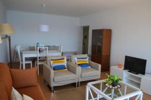 Gallery image of Lila's Beach Apartment in São Roque