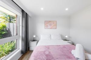 Postel nebo postele na pokoji v ubytování Rye Retro Modern Remix