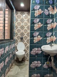 Koupelna v ubytování Vijay Cozy Corner Hostel