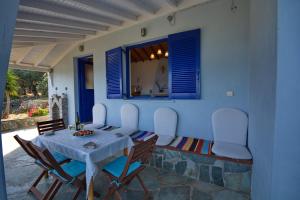 Gallery image of Mourtero House in Kalamakia