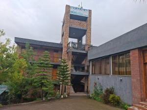 Το κτήριο όπου στεγάζεται  το ξενοδοχείο